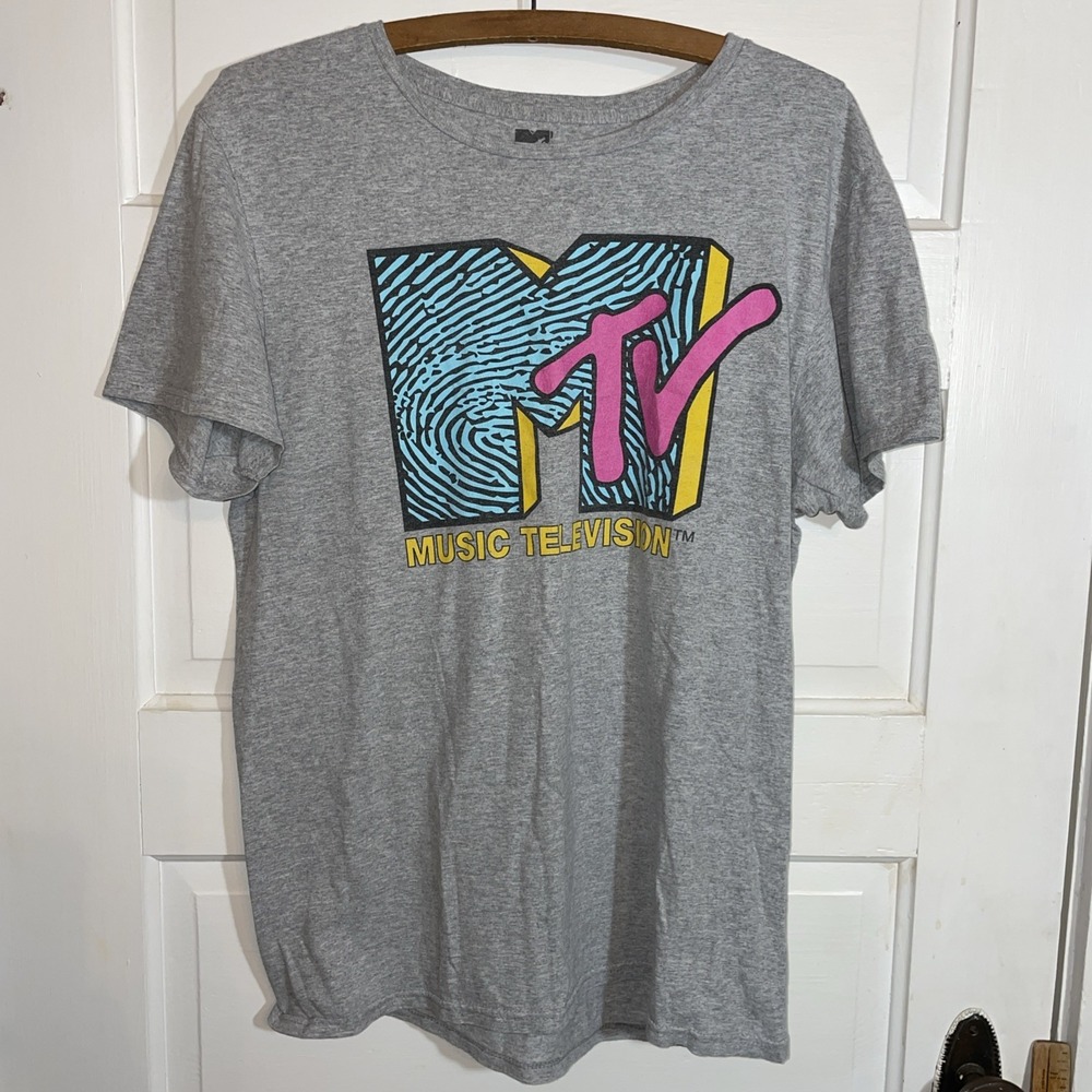 2020 Viacom International‎ inc. Cotton Blend M TV t-shirt